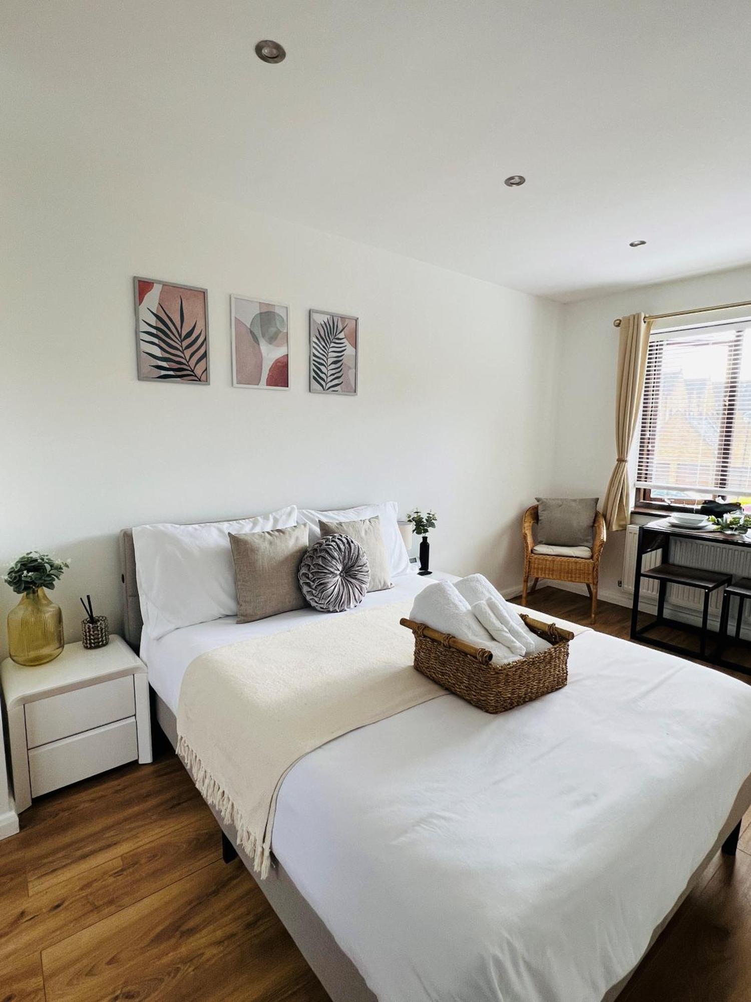 Studio Apartment London Luaran gambar